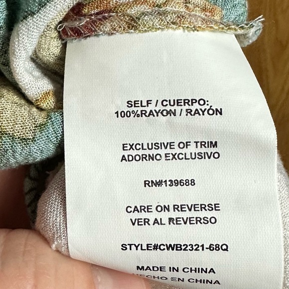 Coco + Jaimeson Cream Floral Print Fall Tassel Scoop Neck Asymmetrical Blouse S - Picture 10 of 10